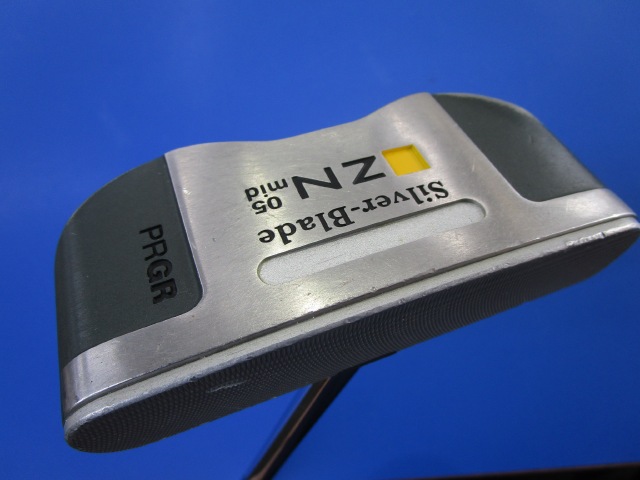 中古ゴルフ PRGR パターの写真