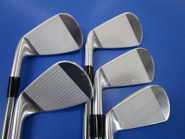 その他 アイアンセット ONOFF FORGED KURO 2026 5本