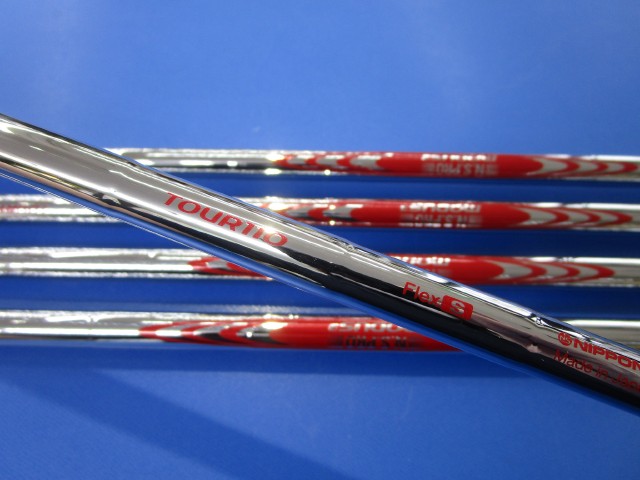 中古 ONOFF FORGED KURO 2026 5本アイアンセット ゴルフ用品