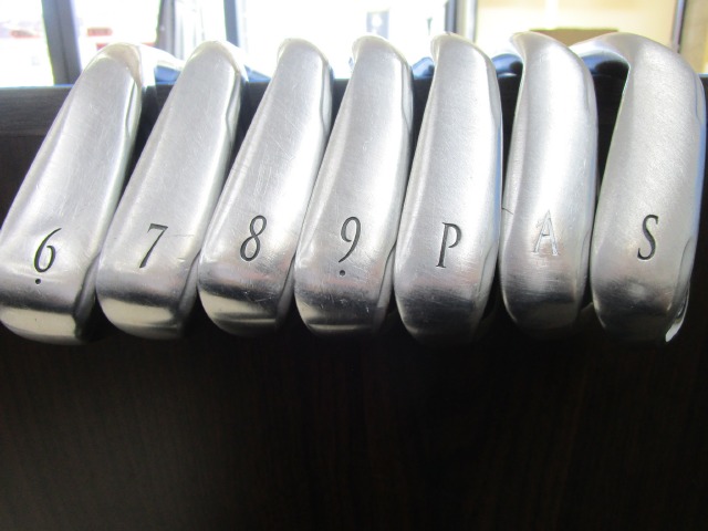 中古 ゼクシオプライム2015モデル 7本アイアンセット ゴルフ用品