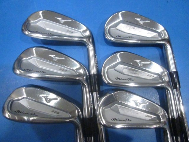 中古ゴルフ Mizuno アイアンセットの写真