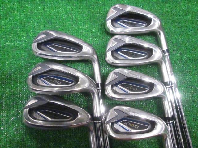 中古ゴルフ ゼクシオ2022 Navy 7本の写真