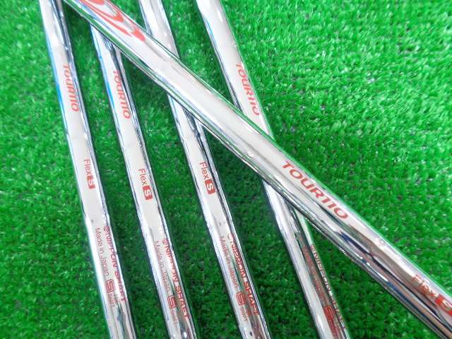 中古 ONOFF FORGED KURO 2026 5本アイアンセット ゴルフ用品