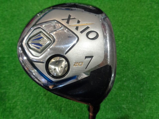 中古ゴルフ ゼクシオ2014モデル 7W 20°の写真