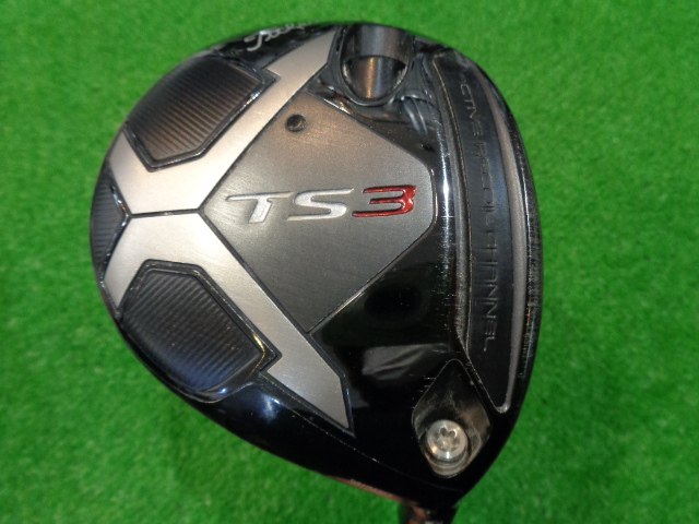 中古ゴルフ Titleist ドライバーの写真