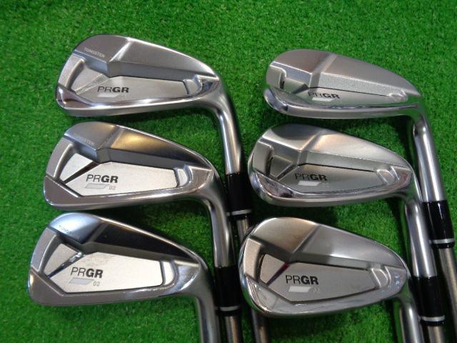 中古ゴルフ PRGR アイアンセットの写真