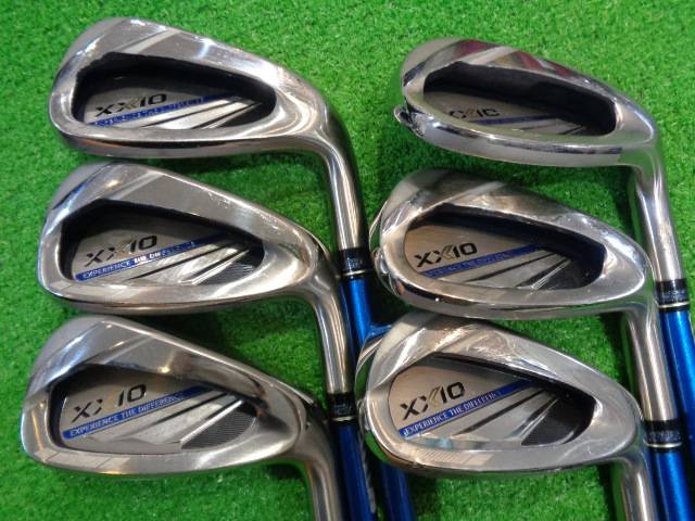 中古ゴルフ ゼクシオ2020 Navy 6本