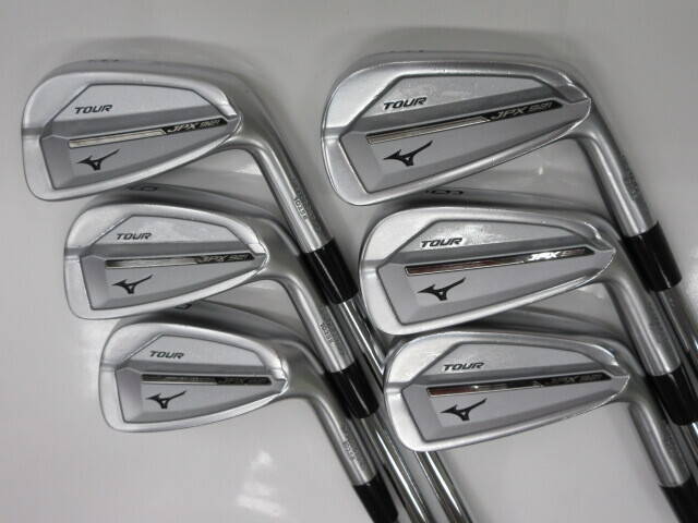 中古ゴルフ JPX 921 TOUR  6本の写真