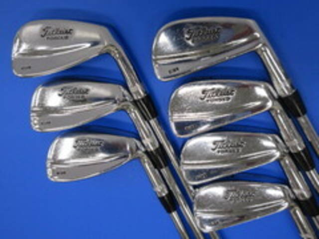 中古ゴルフ Titleist アイアンセットの写真