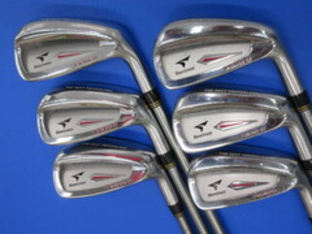中古ゴルフ BRIDGESTONE アイアンセットの写真