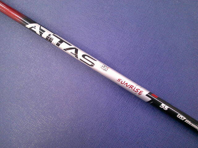 中古ゴルフ (Ｓ) ATTAS RX SUNRISE RED 5 (キャロウェイ用スリーブ)の写真