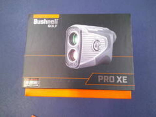 中古ゴルフ Bushnell 距離測定器の写真