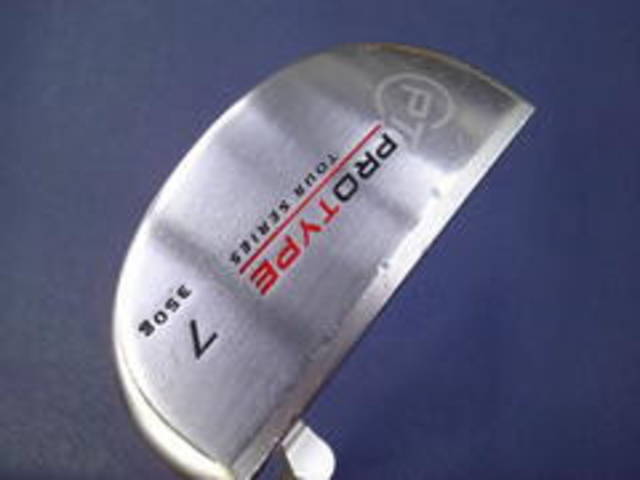 中古ゴルフ ODYSSEY パターの写真