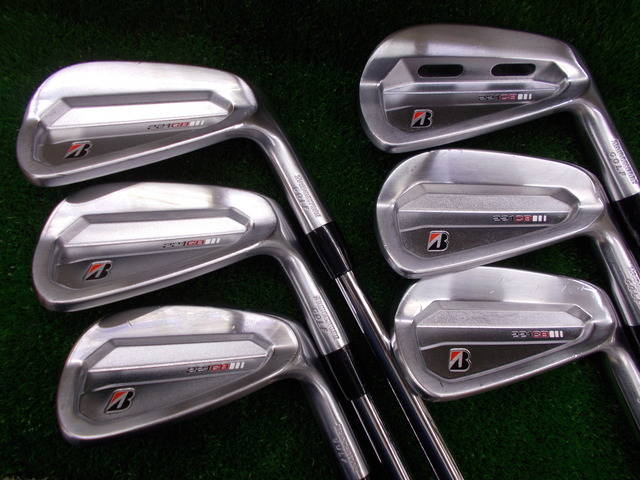 中古ゴルフ BRIDGESTONE 221CB  6本の写真