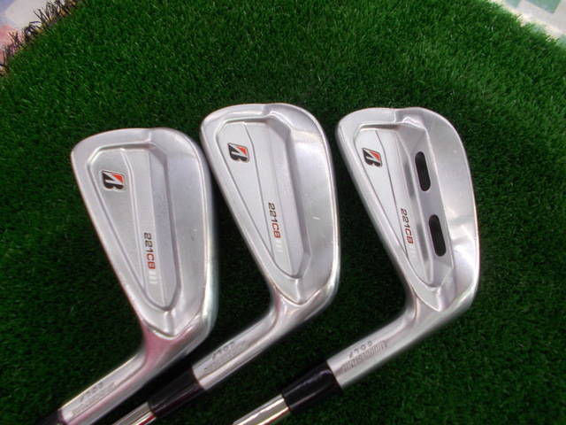 中古ゴルフ BRIDGESTONE 221CB  6本の写真