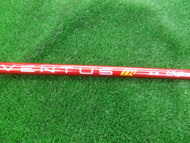 中古ゴルフ (Ｒ) VENTUS TR RED (VeloCore) 5 (テーラーメイド用スリーブ)の写真