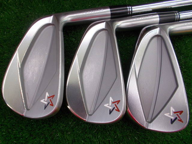 中古ゴルフ ARTISAN LS☆720 CB  5本の写真