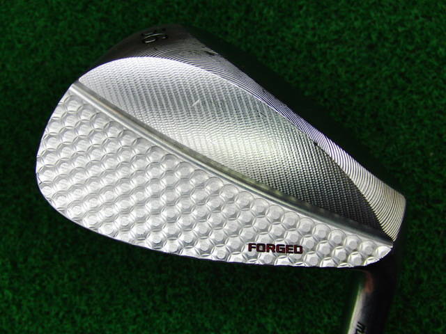 中古ゴルフ On The Screw Deep Forged 56゜の写真