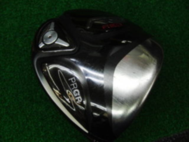 中古ゴルフ PRGR ドライバーの写真