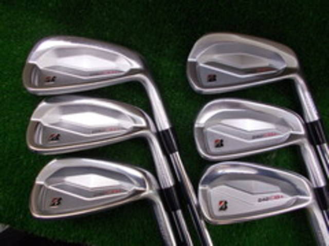 中古ゴルフ BRIDGESTONE アイアンセットの写真