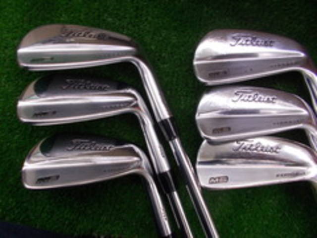 中古ゴルフ Titleist アイアンセットの写真