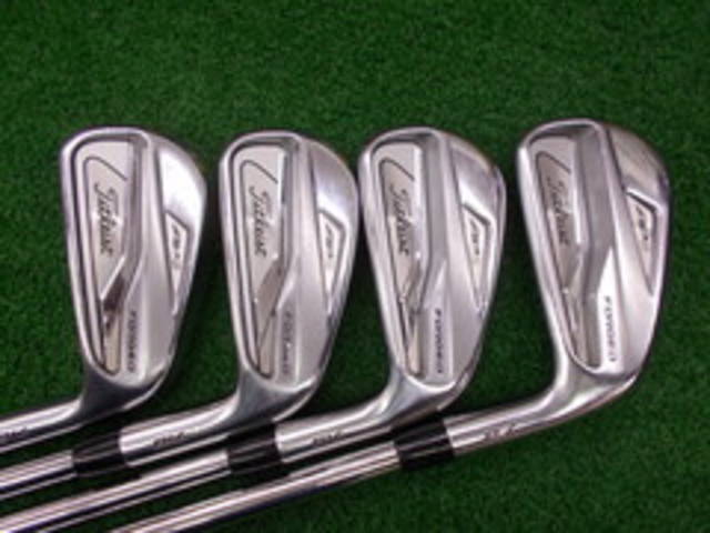 中古ゴルフ Titleist アイアンセットの写真