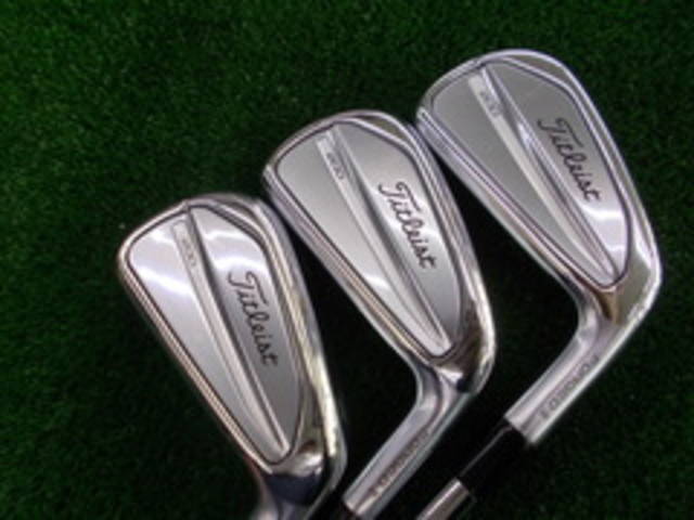 中古ゴルフ Titleist アイアンセットの写真