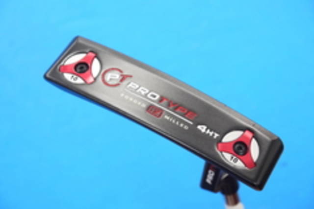 中古ゴルフ ODYSSEY パターの写真