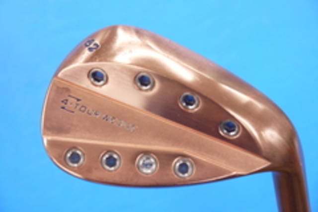 中古ゴルフ AXIS GOLF ドライバーの写真