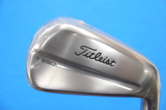 中古ゴルフ Titleist アイアンセットの写真