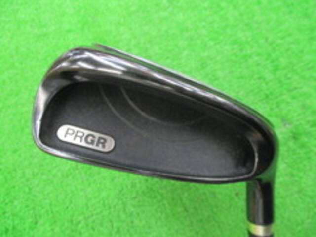 中古ゴルフ PRGR アイアンセットの写真