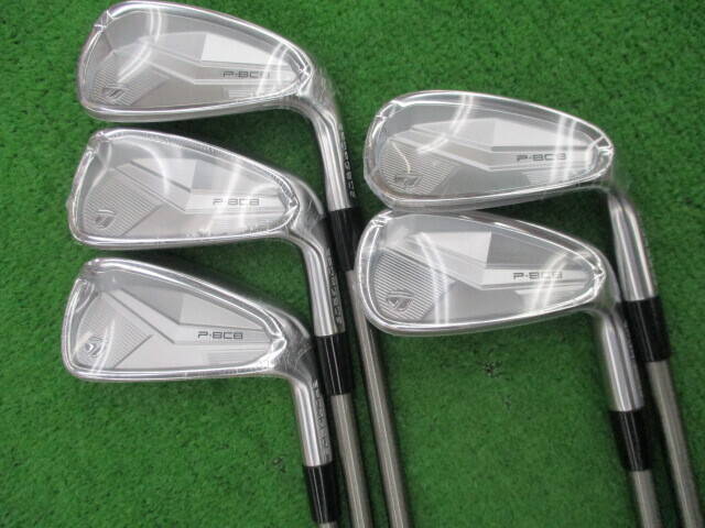 TaylorMade - テーラーメイド　ゴルフセット　中古美品 TaylorMade テーラーメイド 中古アイアンセット P・8CB FORGED 5