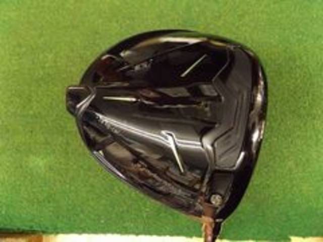 中古ゴルフ TaylorMade ドライバーの写真