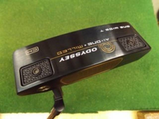 中古ゴルフ ODYSSEY パターの写真