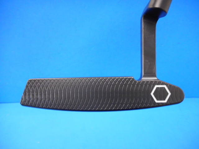 Bettinardi - 美品 ベティナルディ BB8W(2022) 34インチ パター Bettinardi 2022 BB8 Wide Putter | Discovery Yours Today