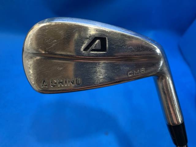 中古ゴルフ A GRIND CMB HYBRID #4(23゜)の写真