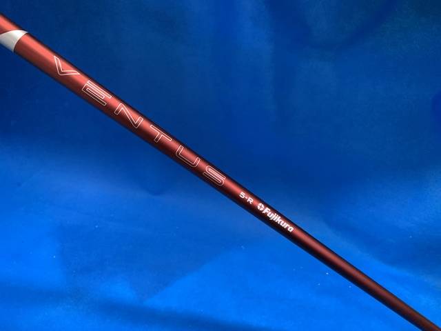 中古ゴルフ (Ｒ) VENTUS RED 2024 VeloCore+ 5 (キャロウェイ用スリーブ)の写真