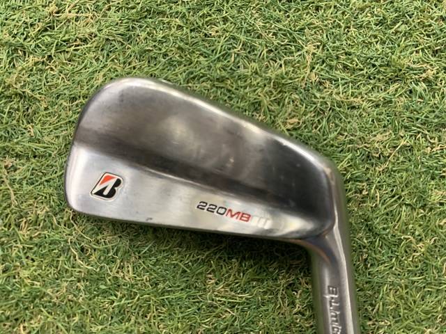 中古ゴルフ BRIDGESTONE B-Limited 220MB  6本の写真