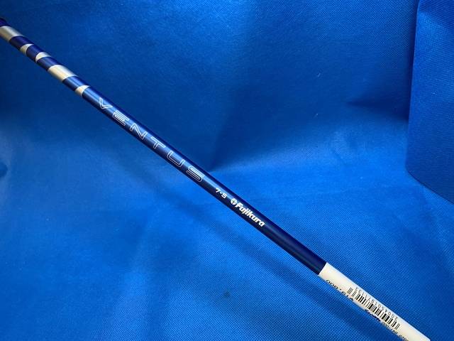 中古ゴルフ (Ｓ) VENTUS BLUE 2024 VeloCore+ 7 (テーラーメイド用スリーブ)の写真