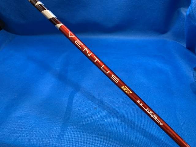 中古ゴルフ (Ｓ) VENTUS TR RED (VeloCore) 5 (テーラーメイド用スリーブ)の写真