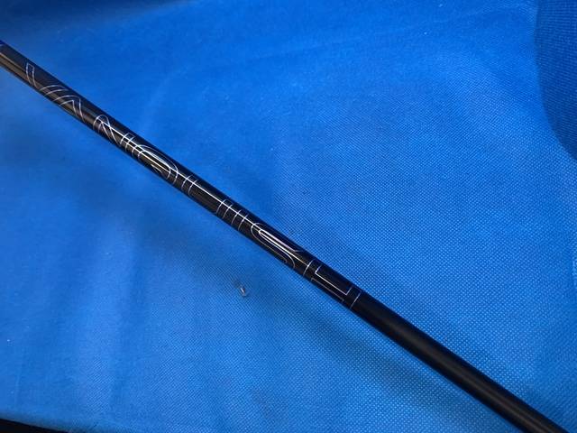 中古ゴルフ (Ｒ) VANQUISH 4 (テーラーメイド用スリーブ)の写真