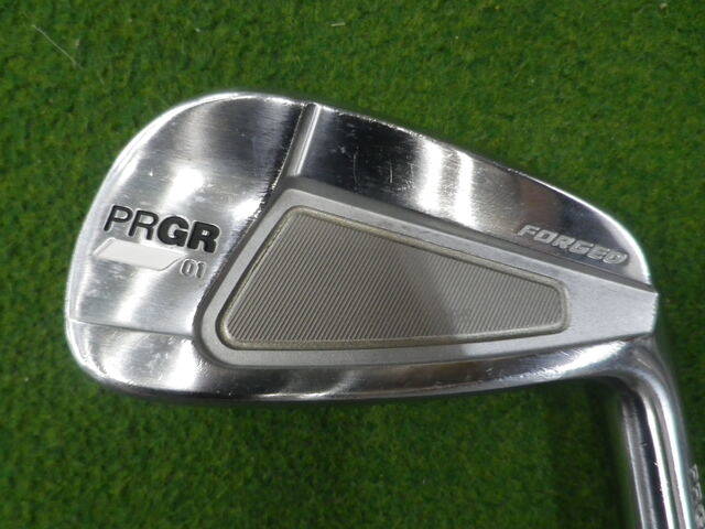 中古ゴルフ PRGR 01  6本の写真