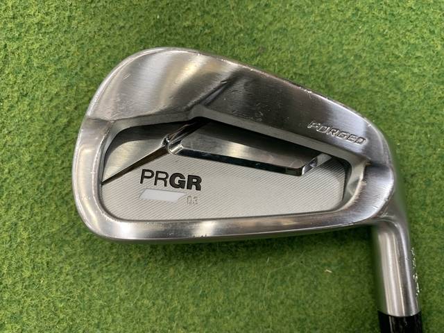 中古ゴルフ PRGR 03  5本の写真