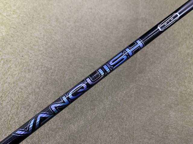中古ゴルフ VANQUISH 4 (R) (キャロウェイ用スリーブ)の写真