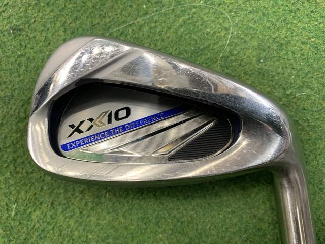 中古ゴルフ XXIO (2020) ネイビー  7本の写真