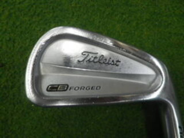 中古ゴルフ Titleist アイアンセットの写真