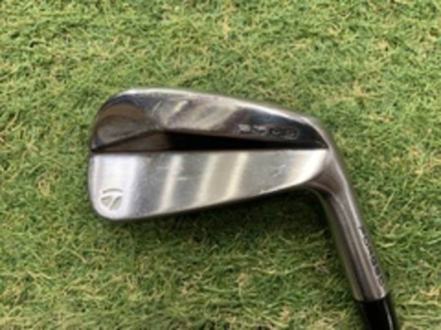 中古ゴルフ TaylorMade アイアンセットの写真