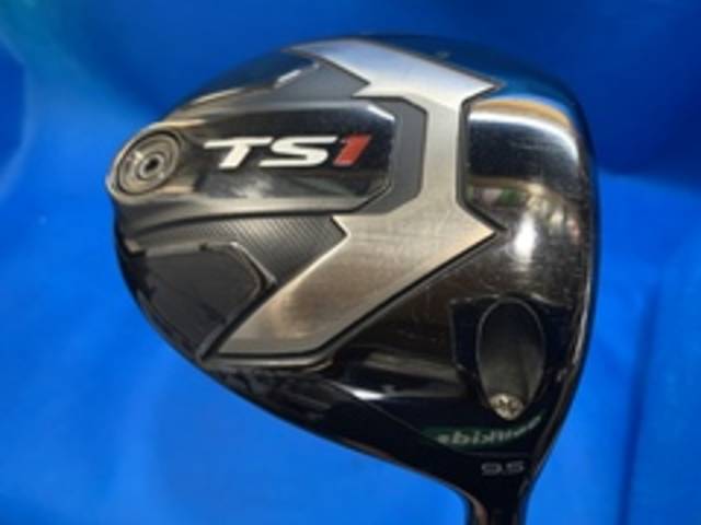 中古ゴルフ Titleist ドライバーの写真