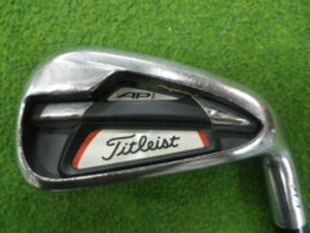 中古ゴルフ Titleist アイアンセットの写真