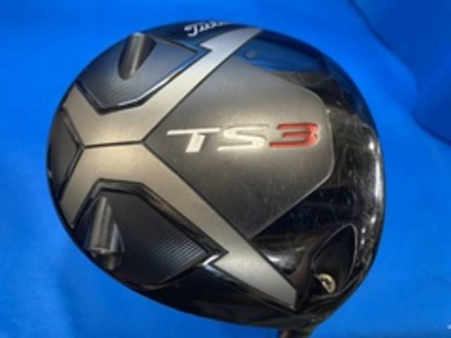 中古ゴルフ Titleist ドライバーの写真